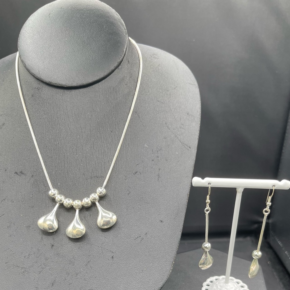 Solid Sterling Silver Tear Drop Adjustable Neckla… - image 1